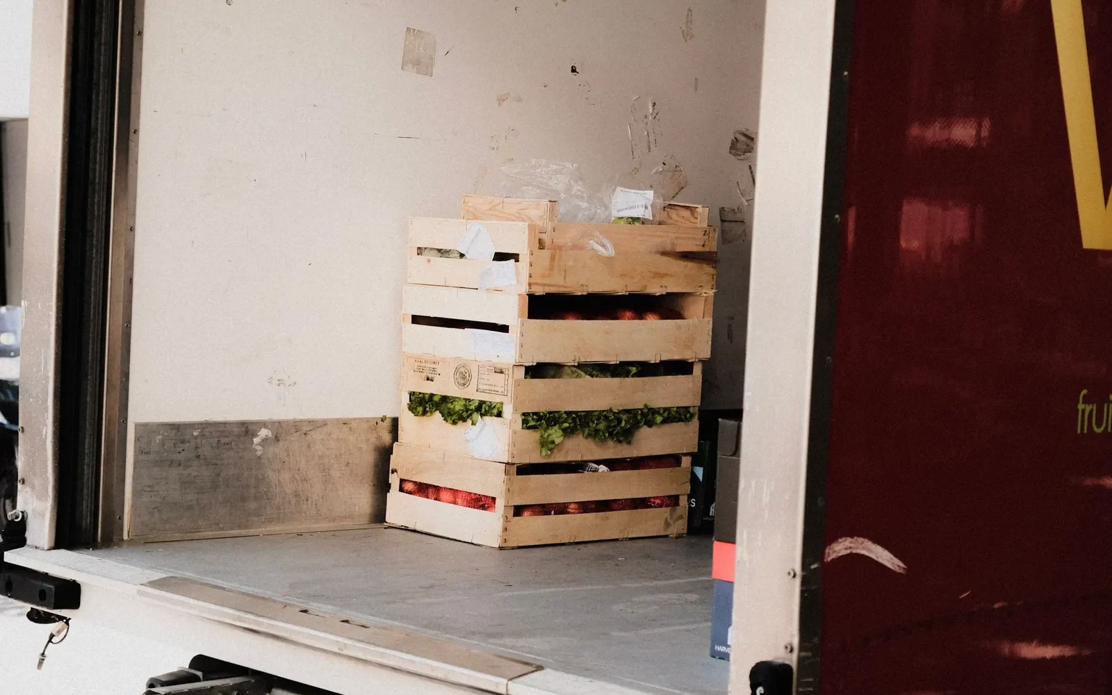 Calcul des frais de livraison et prix de revient locaux